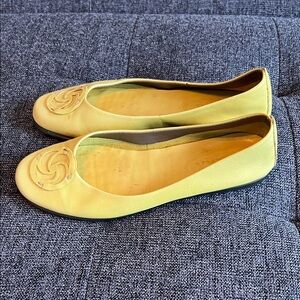 The Flexx Leather Acid Yellow Women's Flats